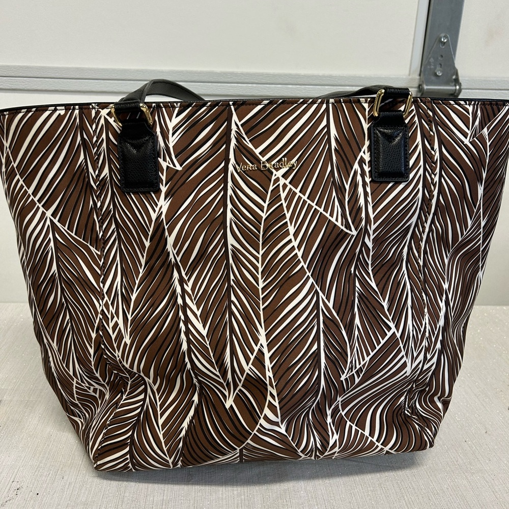 Vera Bradley Tote Banana Leaves brown and white